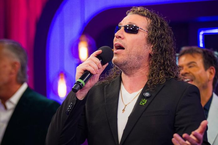 No hay reconciliación: La Noche y Leo Rey intercambian fuertes palabras en redes sociales